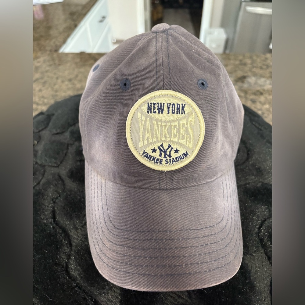 Men’s Cooperstown Collection. New York Yankees Baseball  Navy distressed color
